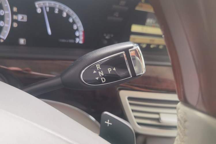 Used Mercedes-Benz S-Class 2010 S 600 L Gear Lever