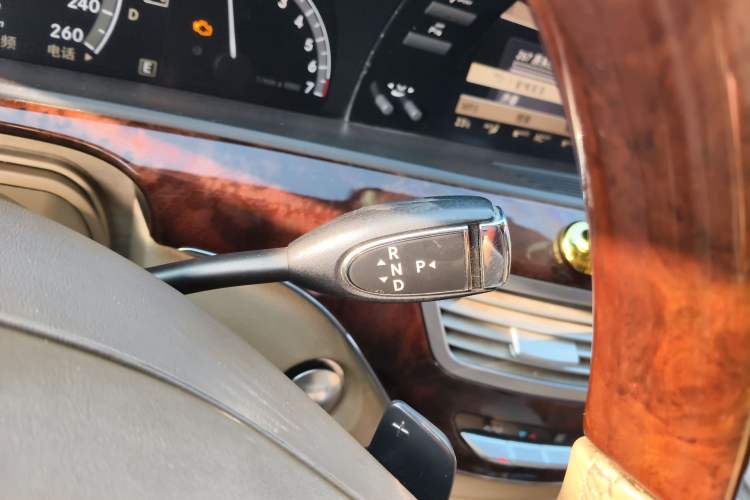 Used Mercedes-Benz S-Class 2010 S 400 L HYBRID Gear Lever