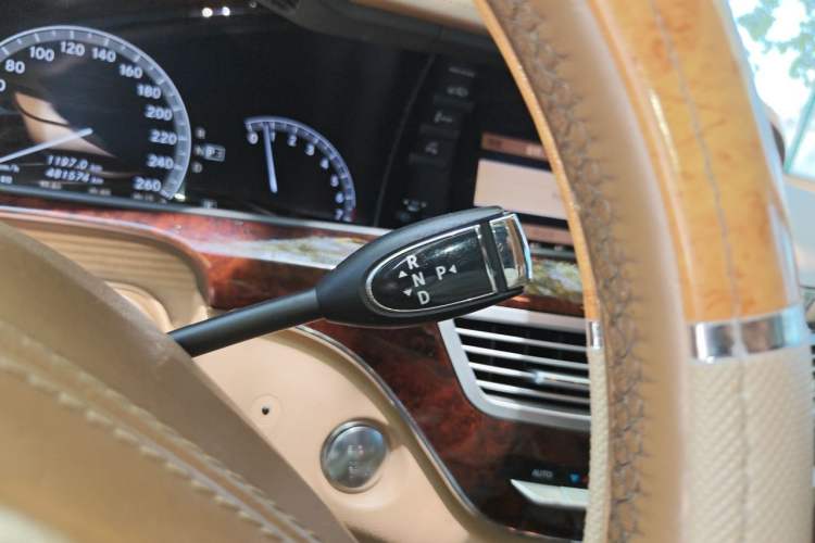 Used Mercedes-Benz S-Class 2010 S 350 L Luxury Model Gear Lever