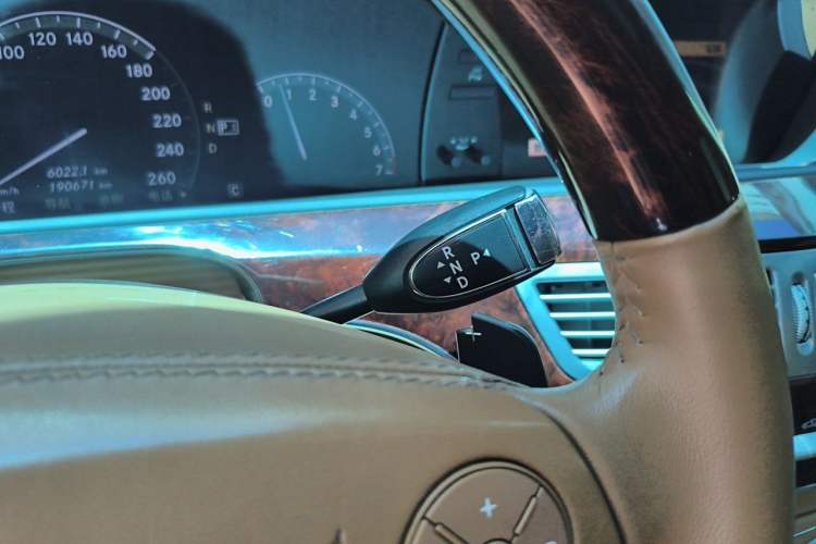 Used Mercedes-Benz S-Class 2010 S 350 L Luxury Model Gear Lever