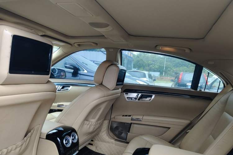 Used Mercedes-Benz S-Class 2010 S 400 L HYBRID Headliner