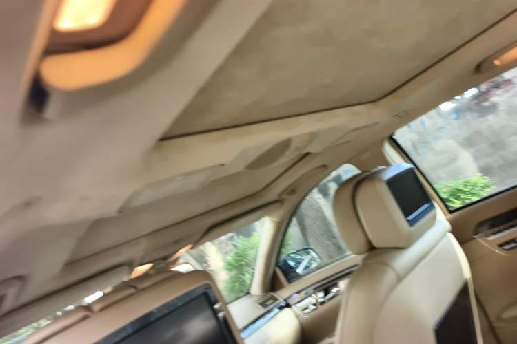 Used Mercedes-Benz S-Class 2010 S 500 L 4MATIC Headliner