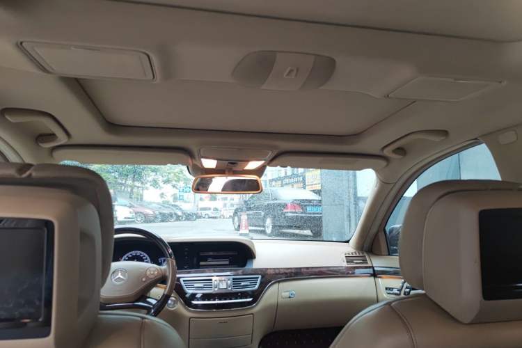 Used Mercedes-Benz S-Class 2010 S 350 L 4MATIC Headliner
