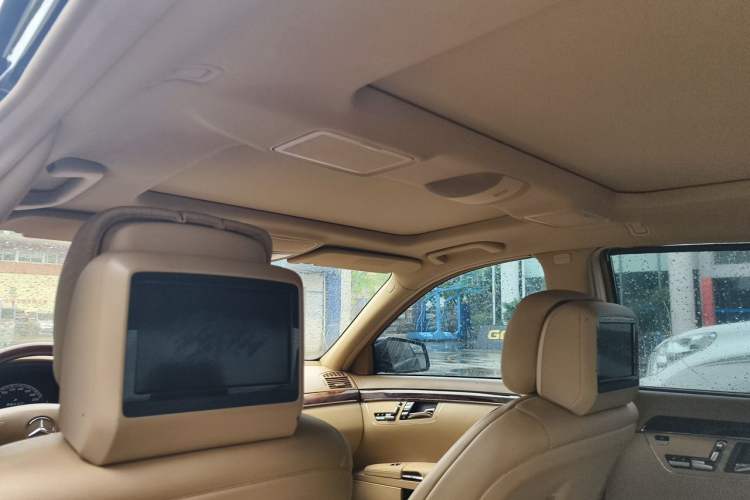 Used Mercedes-Benz S-Class 2010 S 400 L HYBRID Headliner