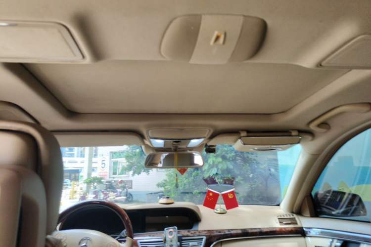 Used Mercedes-Benz S-Class 2010 S 350 L Luxury Model Headliner