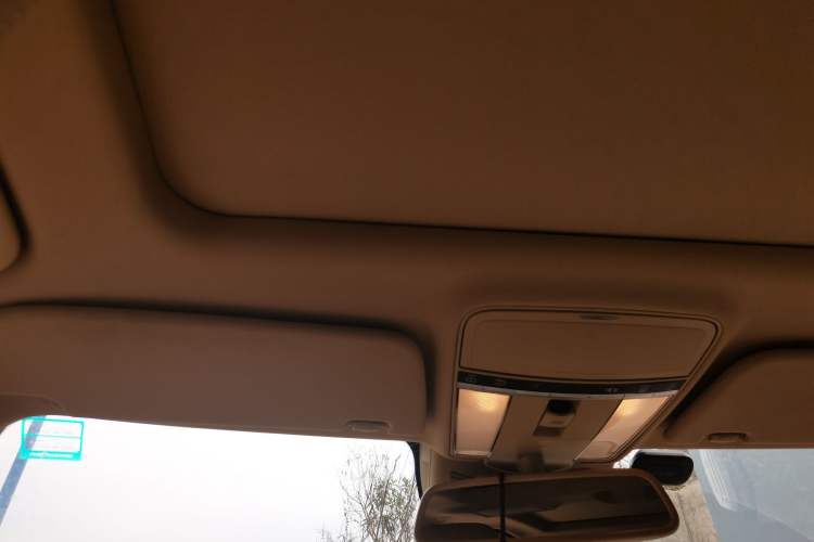 Used Mercedes-Benz S-Class 2010 S 300 L Luxury Model Headliner