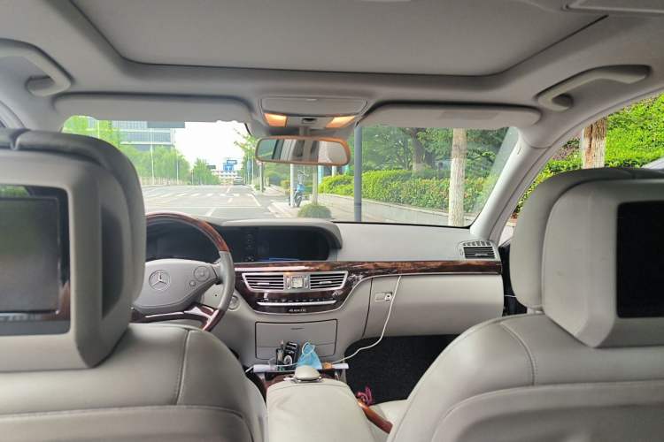 Used Mercedes-Benz S-Class 2010 S 350 L 4MATIC Headliner