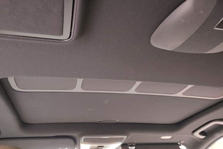 Used Mercedes-Benz S-Class 2010 S 300 L Business Model Headliner