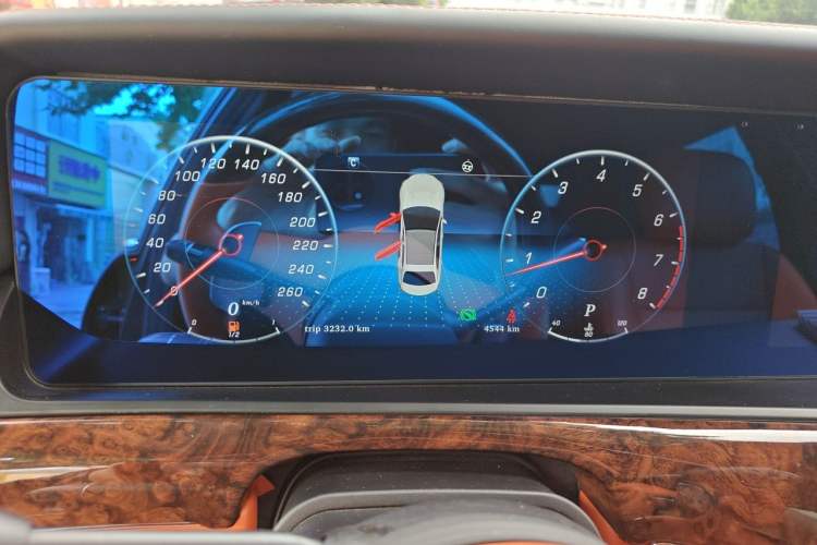 Used Mercedes-Benz S-Class 2010 S 400 L HYBRID Instrument Cluster