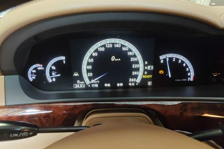 Used Mercedes-Benz S-Class 2010 S 400 L HYBRID Instrument Cluster