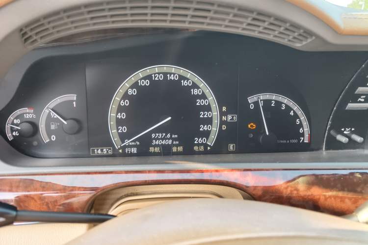 Used Mercedes-Benz S-Class 2010 S 400 L HYBRID Instrument Cluster