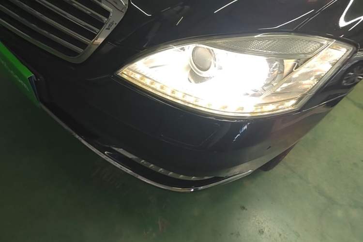Used Mercedes-Benz S-Class 2010 S 300 L Business Model Left Front Headlight