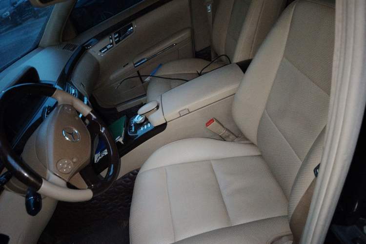 Used Mercedes-Benz S-Class 2010 S 300 L Luxury Model Left Front Seat