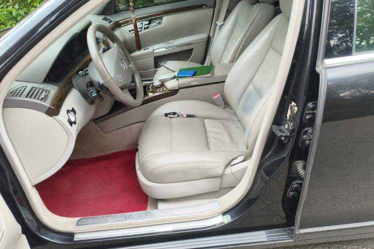 Used Mercedes-Benz S-Class 2010 S 300 L Prestige Edition Left Front Seat
