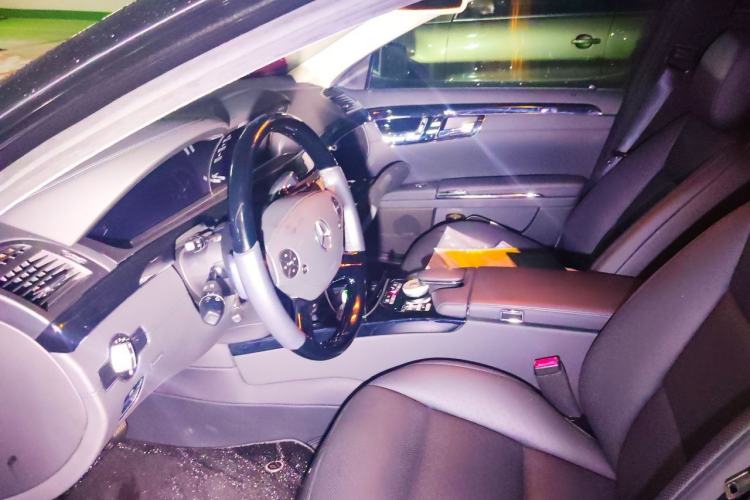 Used Mercedes-Benz S-Class 2010 S 300 L Luxury Model Left Front Seat