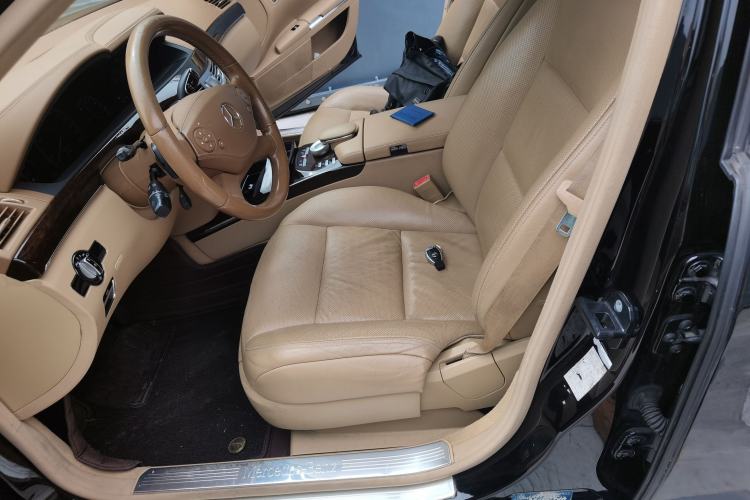 Used Mercedes-Benz S-Class 2010 S 300 L Luxury Model Left Front Seat