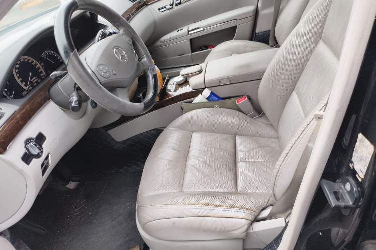 Used Mercedes-Benz S-Class 2010 S 300 L Prestige Edition Left Front Seat