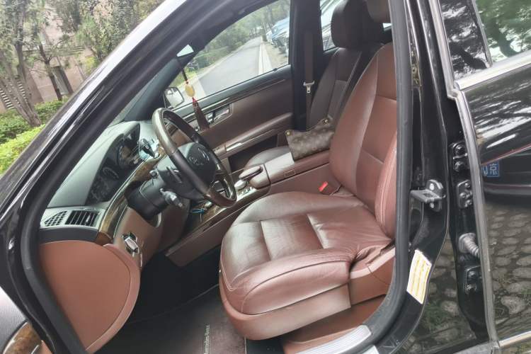 Used Mercedes-Benz S-Class 2010 S 300 L Luxury Model Left Front Seat