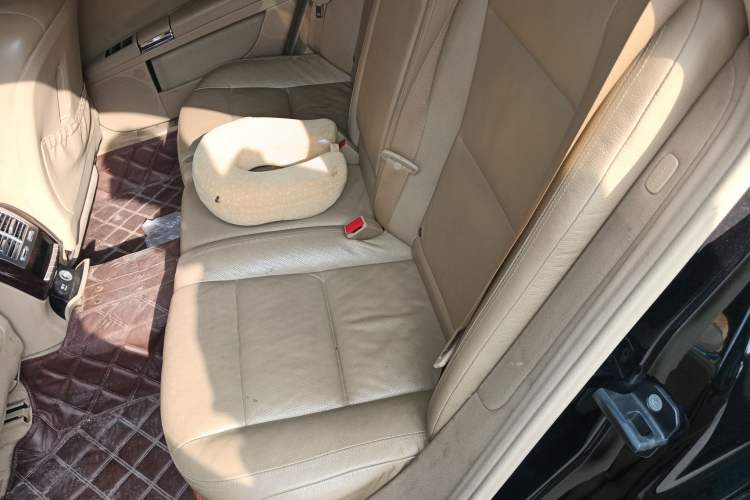 Used Mercedes-Benz S-Class 2010 S 400 L HYBRID Left Rear Seat