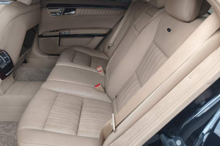 Used Mercedes-Benz S-Class 2010 S 600 L Left Rear Seat