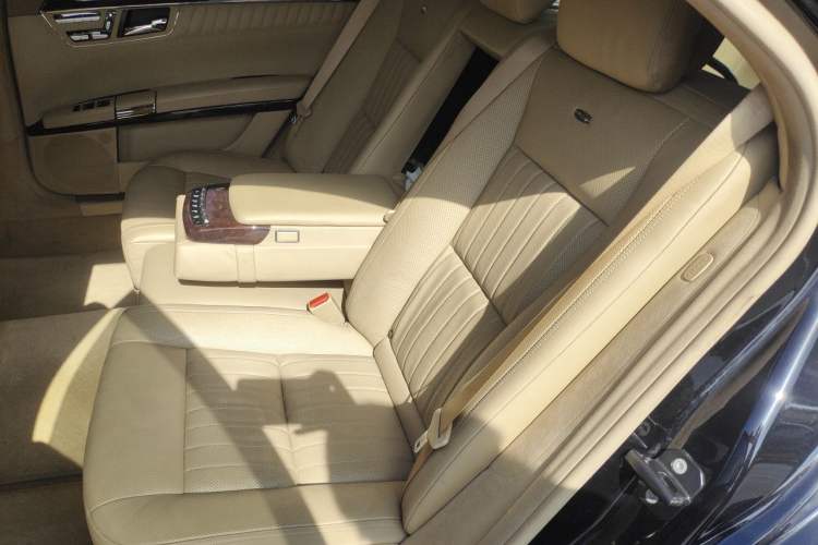 Used Mercedes-Benz S-Class 2010 S 600 L Left Rear Seat