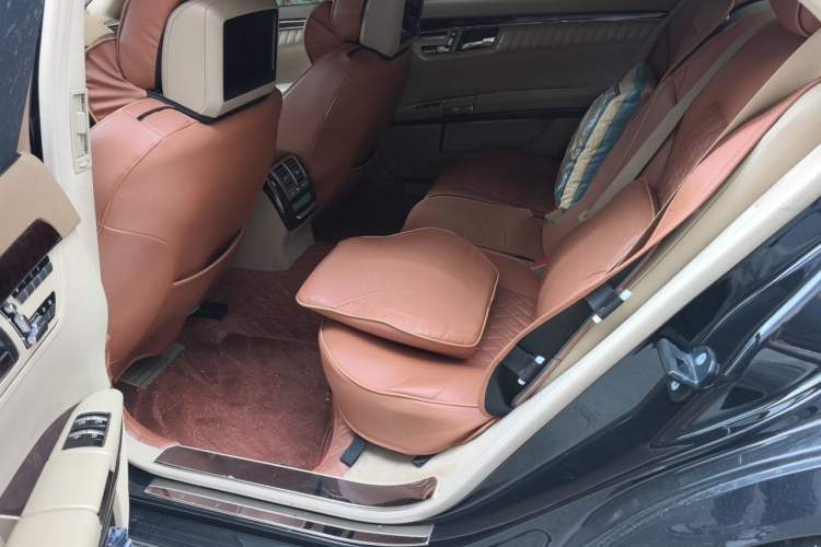 Used Mercedes-Benz S-Class 2010 S 600 L Left Rear Seat