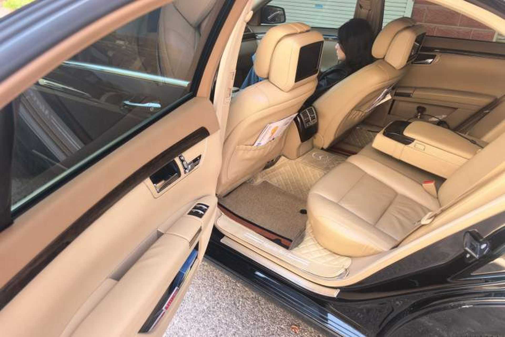 Used Mercedes-Benz S-Class 2010 S 300 L Business Model Left Rear Seat