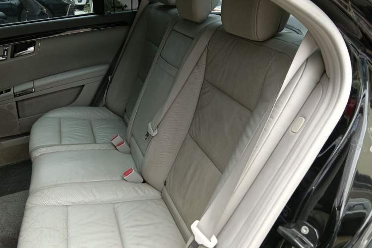 Used Mercedes-Benz S-Class 2010 S 300 L Luxury Model Left Rear Seat