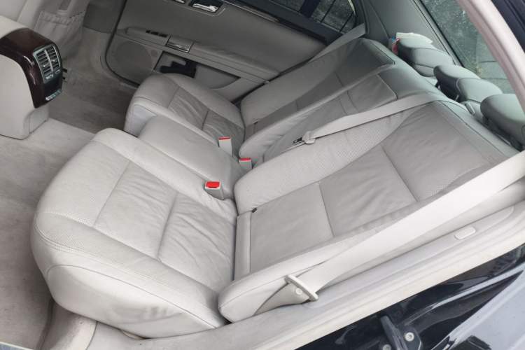Used Mercedes-Benz S-Class 2010 S 400 L HYBRID Left Rear Seat