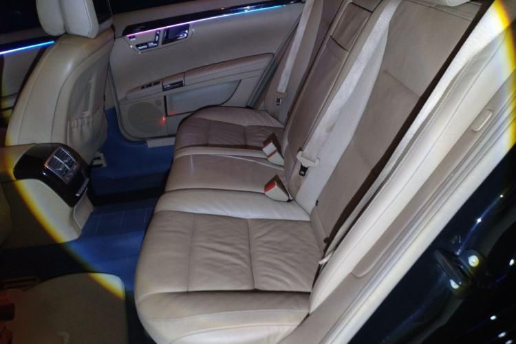 Used Mercedes-Benz S-Class 2010 S 300 L Luxury Model Left Rear Seat