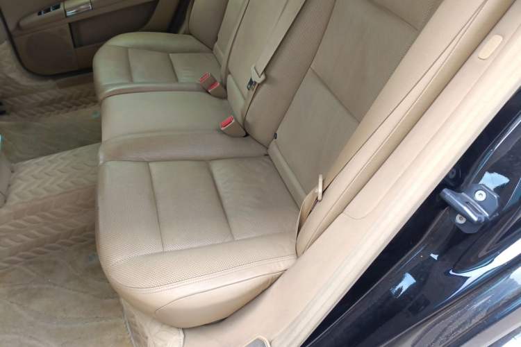Used Mercedes-Benz S-Class 2010 S 300 L Luxury Model Left Rear Seat