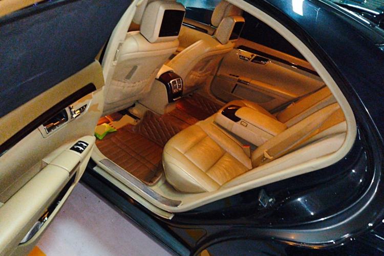 Used Mercedes-Benz S-Class 2010 S 400 L HYBRID Left Rear Seat