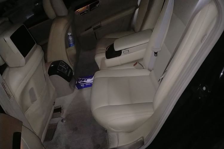 Used Mercedes-Benz S-Class 2010 S 400 L HYBRID Left Rear Seat