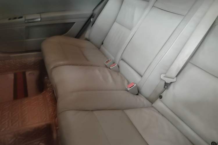 Used Mercedes-Benz S-Class 2010 S 300 L Business Model Left Rear Seat