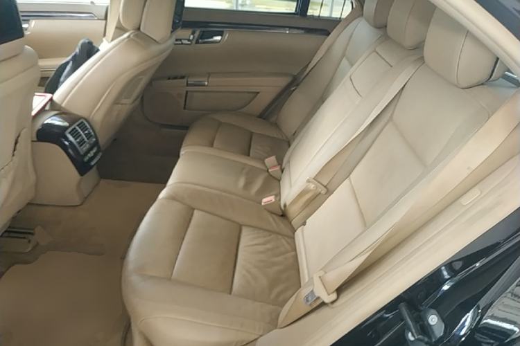 Used Mercedes-Benz S-Class 2010 S 400 L HYBRID Left Rear Seat