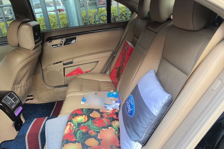 Used Mercedes-Benz S-Class 2010 S 300 L Business Model Left Rear Seat