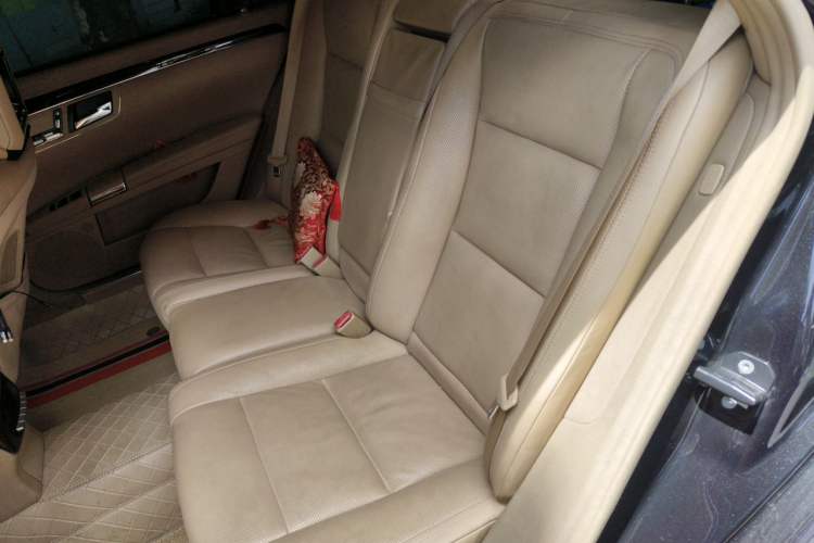 Used Mercedes-Benz S-Class 2010 S 350 L Luxury Model Left Rear Seat