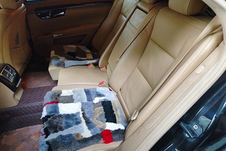 Used Mercedes-Benz S-Class 2010 S 300 L Luxury Model Left Rear Seat