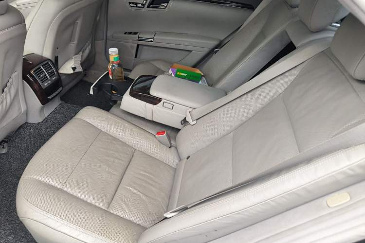 Used Mercedes-Benz S-Class 2010 S 350 L 4MATIC Left Rear Seat