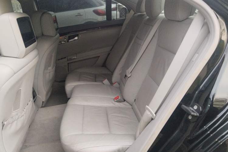 Used Mercedes-Benz S-Class 2010 S 400 L HYBRID Left Rear Seat
