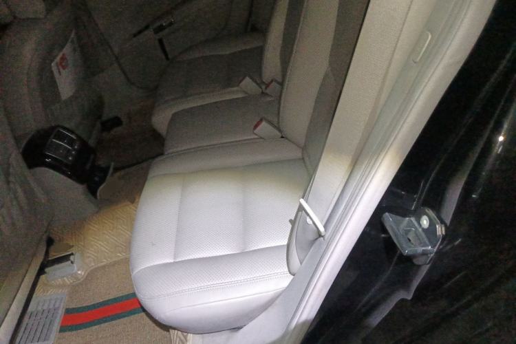 Used Mercedes-Benz S-Class 2010 S 400 L HYBRID Left Rear Seat