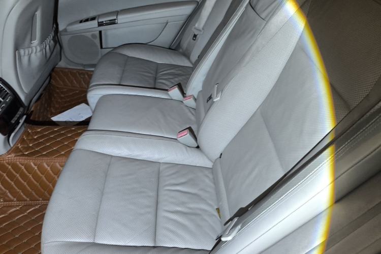Used Mercedes-Benz S-Class 2010 S 400 L HYBRID Left Rear Seat