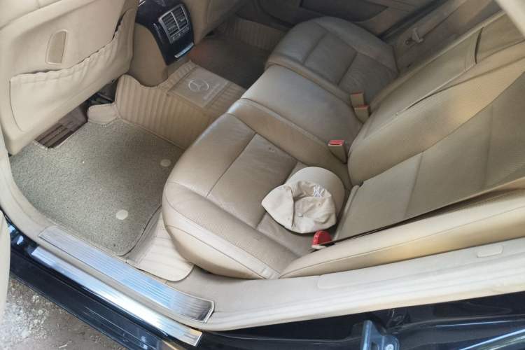 Used Mercedes-Benz S-Class 2010 S 400 L HYBRID Left Rear Seat
