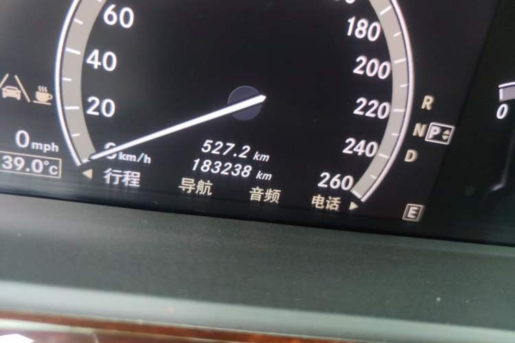 Used Mercedes-Benz S-Class 2010 S 300 L Luxury Model Odometer Close Up