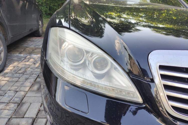 Used Mercedes-Benz S-Class 2010 S 300 L Luxury Model Right Front Headlight