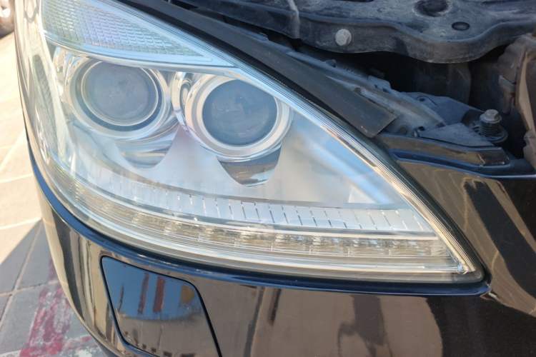 Used Mercedes-Benz S-Class 2010 S 350 L 4MATIC Right Front Headlight