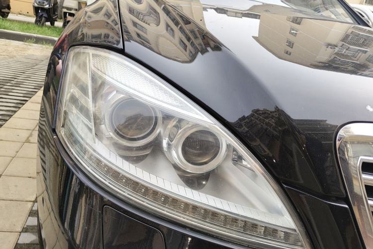 Used Mercedes-Benz S-Class 2010 S 400 L HYBRID Right Front Headlight