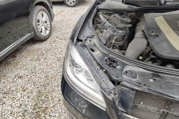 Used Mercedes-Benz S-Class 2010 S 400 L HYBRID Right Front Headlight