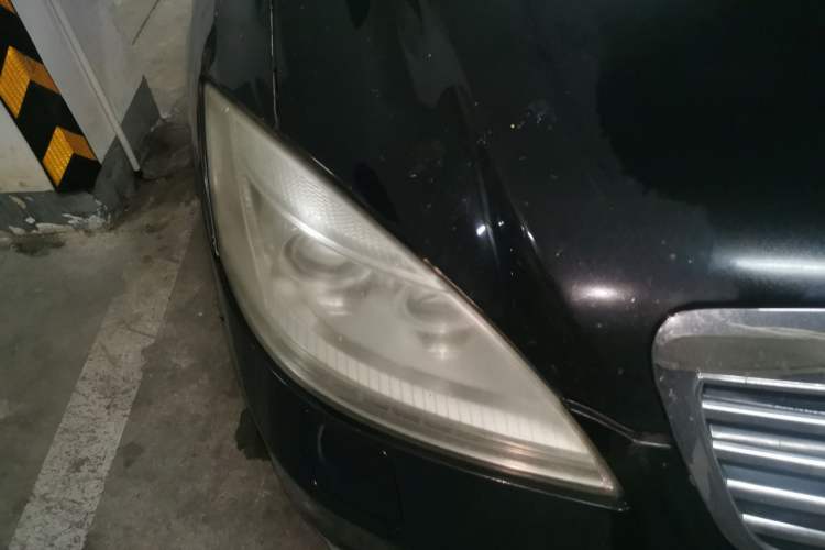 Used Mercedes-Benz S-Class 2010 S 300 L Business Model Right Front Headlight