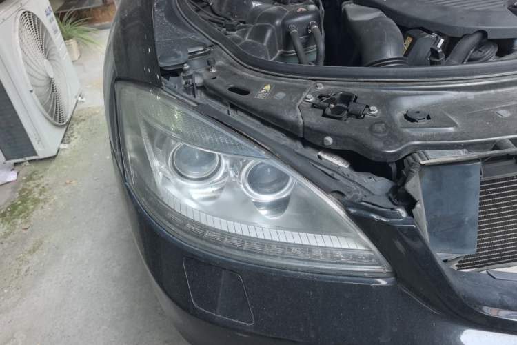 Used Mercedes-Benz S-Class 2010 S 600 L Right Front Headlight